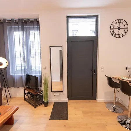 Kasa Loft Centre 2 - Wifi Et Tv - Confortable Et Stationnement Gratuit A Proximite *